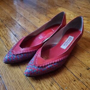 Bandolino 90s Red & Blue Woven leather flats